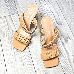 (56-3750) Coutgo Women's Ruched Slide Double Strap Square Sandals Sz 8